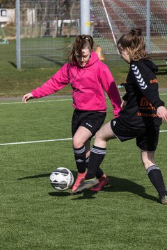 Bild 10 - B-Juniorinnen SG Weststeinburg/Bei - SV Fisia 03 : Ergebnis: 1:2